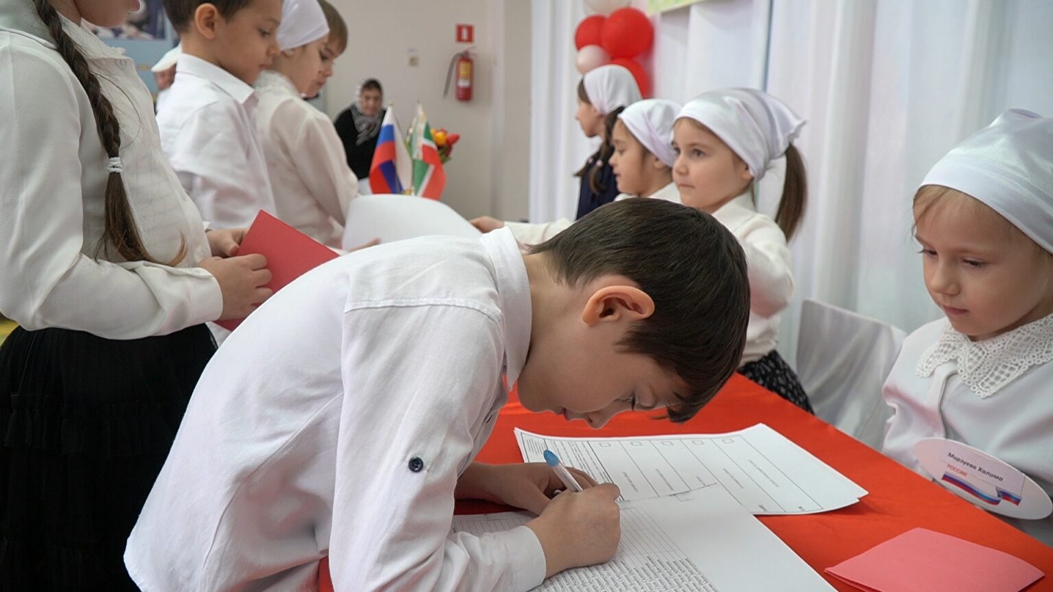 В детском саду «Солнышко» в Ачхой-Мартане прошли «Выборы Президента Леса»